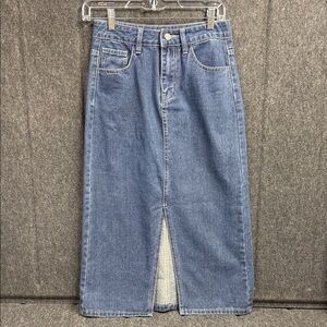 DAZY Elegant Blue Denim Maxi Skirt